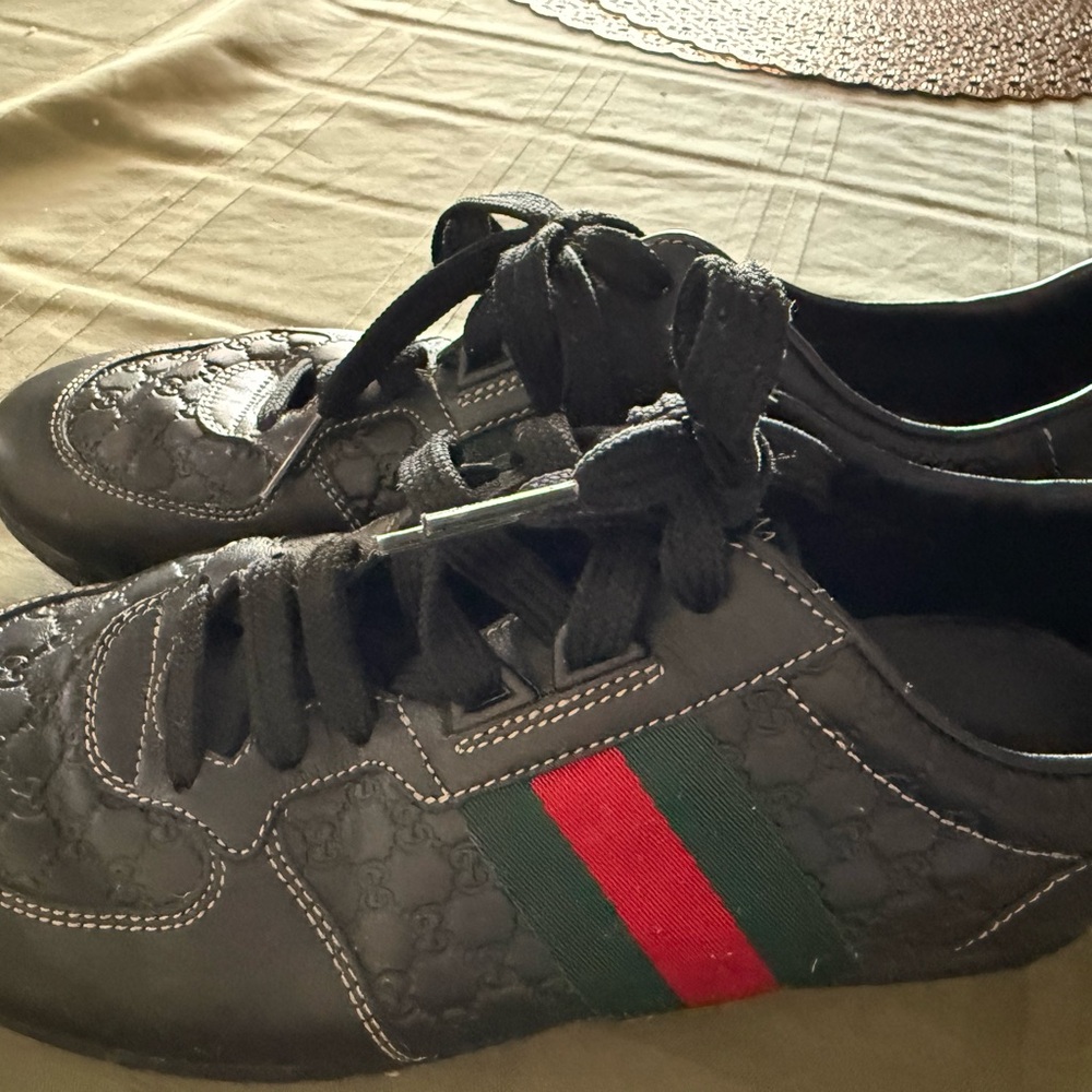 Gucci Black Leather Sneakers with Green and Red Web Stripe - Picture 2 of 5